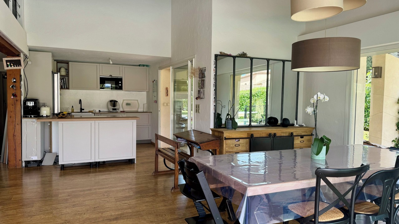 Photo of Kitchen in Biot