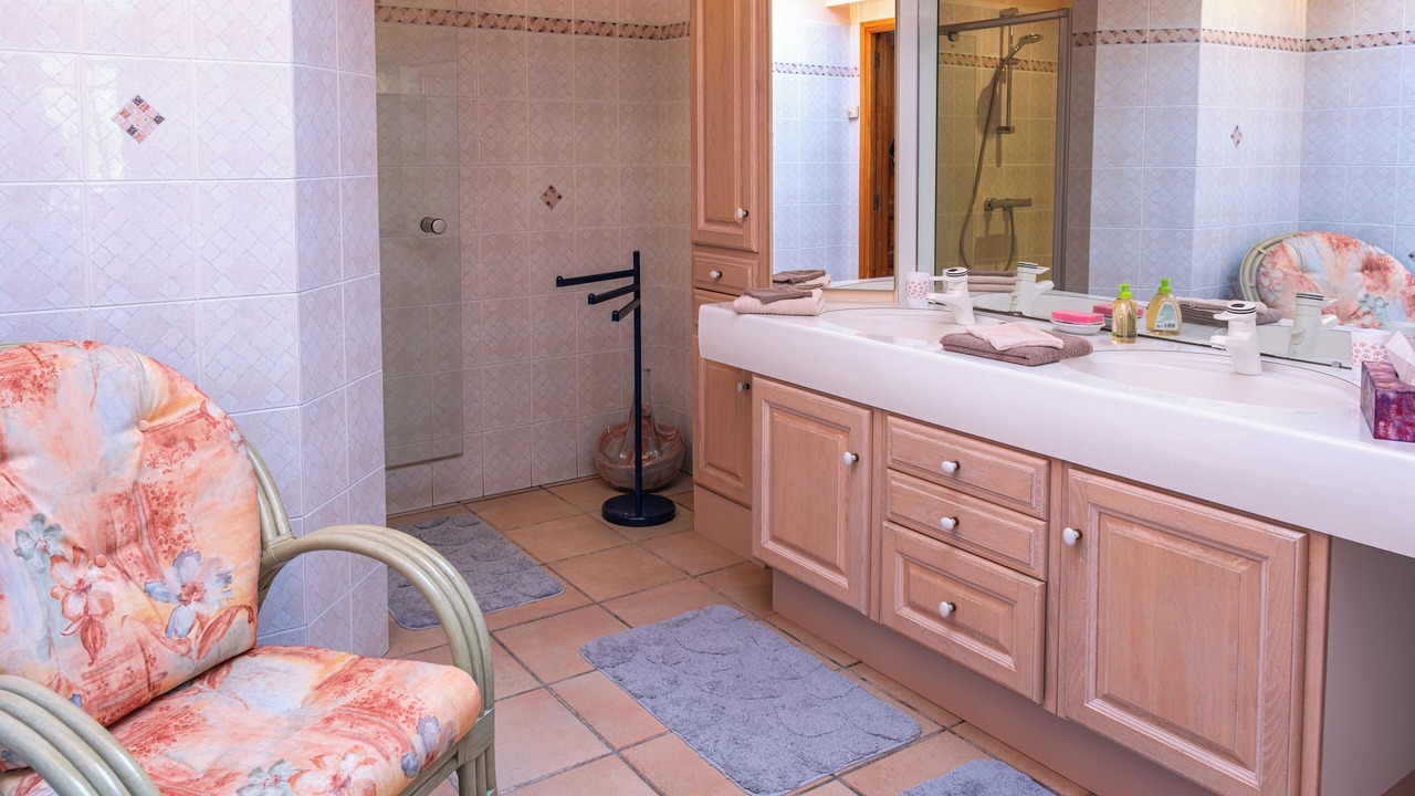 Photo of Bathroom in La Meaugon