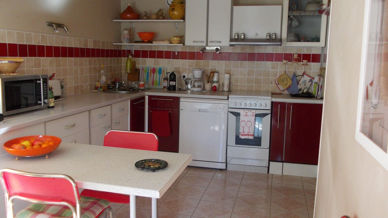 Photo of Kitchen in Sost