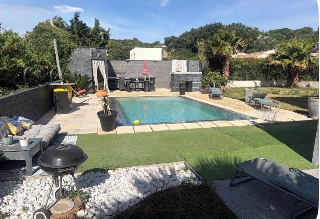 Photo of Outdoor in Rochefort-du-Gard