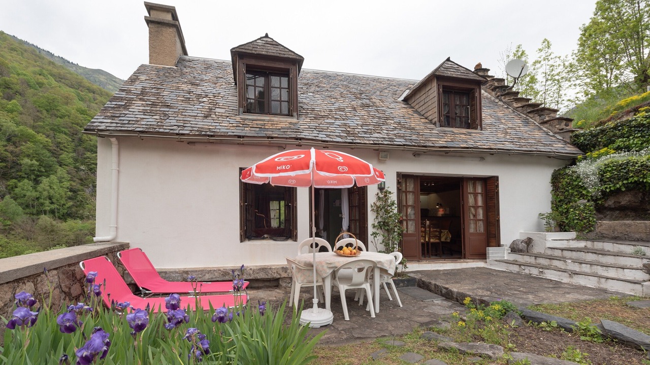 Photo of Outdoor in Gedre