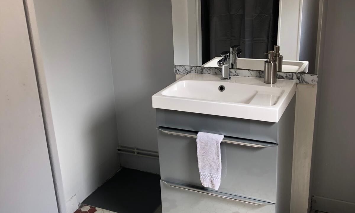 Photo of Bathroom in Sainte-Menehould