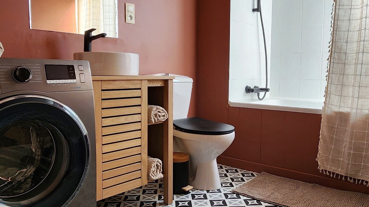 Photo of Bathroom in Ploumagoar