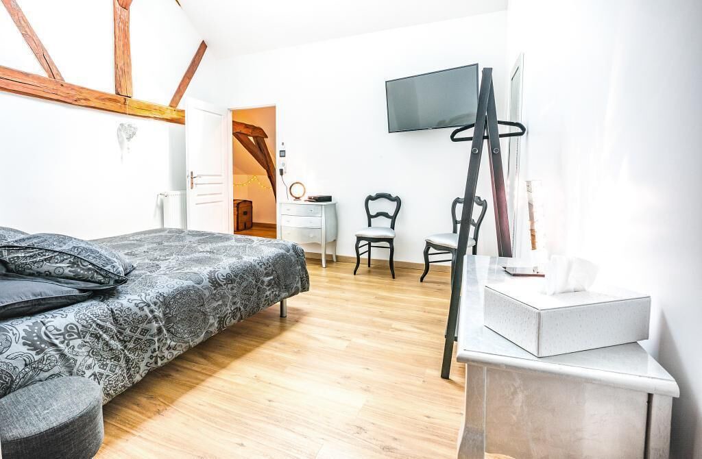 Photo of Bedroom in Le Mesnil-sur-Oger