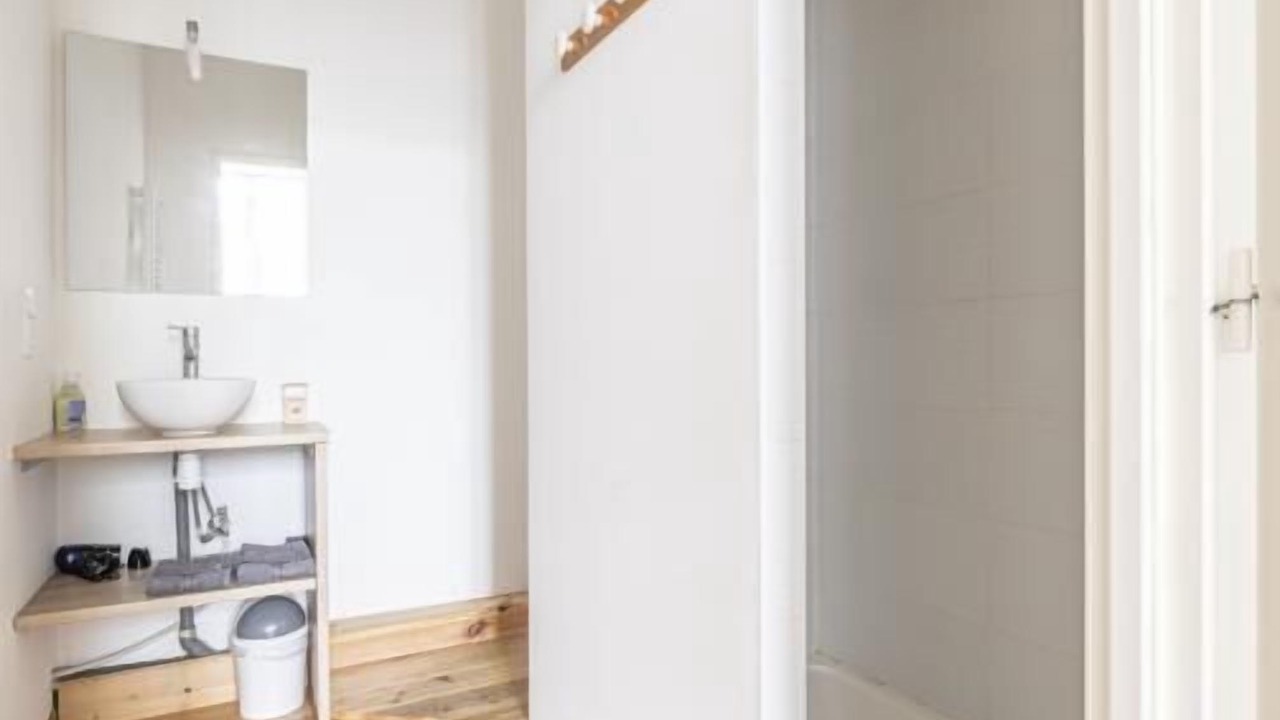 Photo of Bathroom in Centre Ville