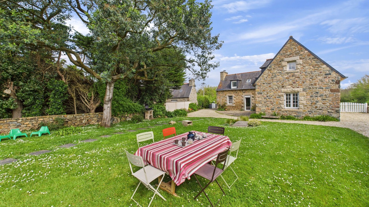 Photo of Outdoor in Plougrescant