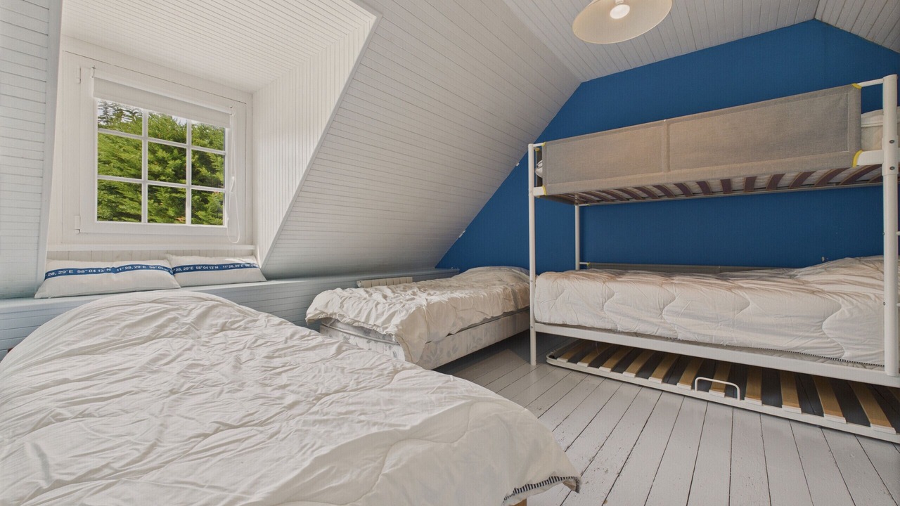 Photo of Bedroom in Plougrescant
