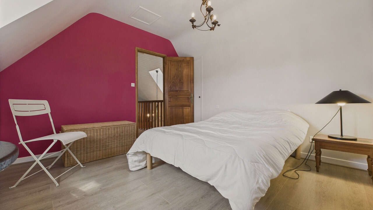 Photo of Bedroom in Plougrescant
