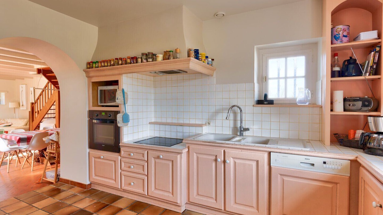 Photo of Kitchen in Plougrescant