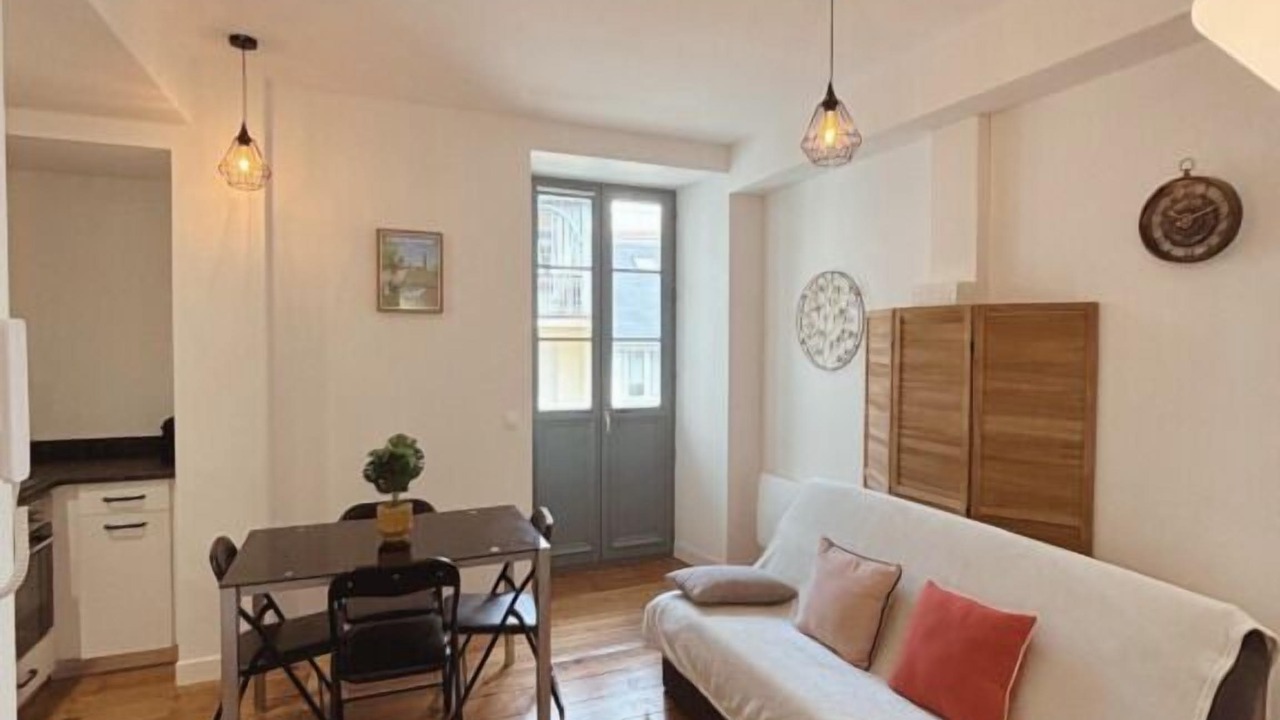 Photo of Livingroom in Centre Ville
