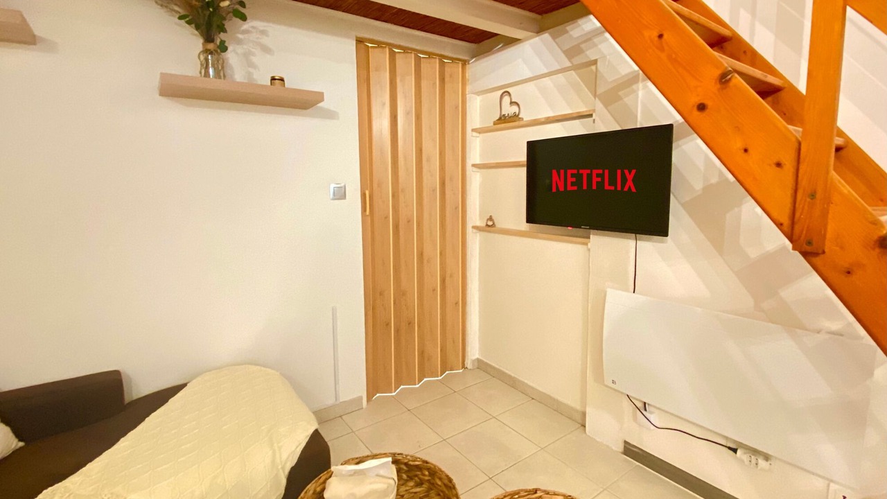 Photo of Bedroom in Faubourg