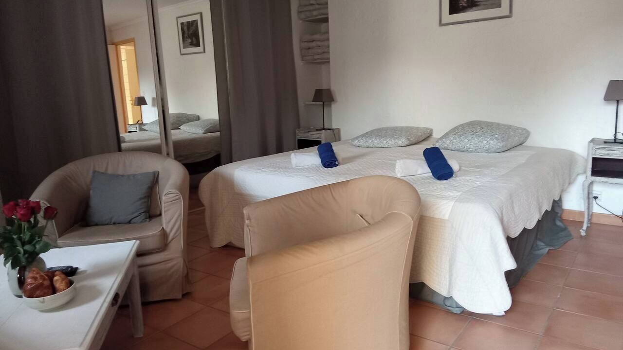 Photo of Bedroom in Saumane-de-Vaucluse