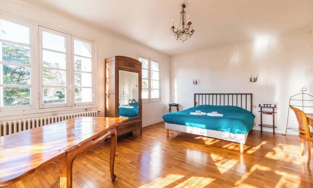 Photo of Bedroom in Lannion