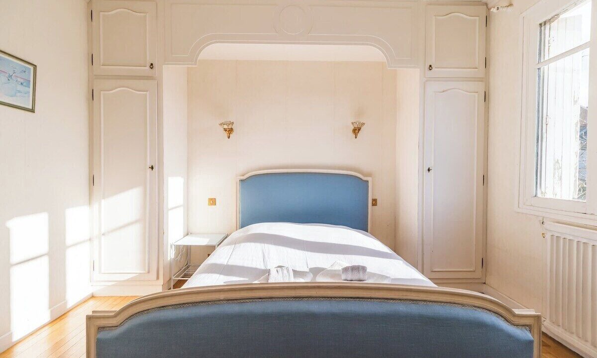 Photo of Bedroom in Lannion