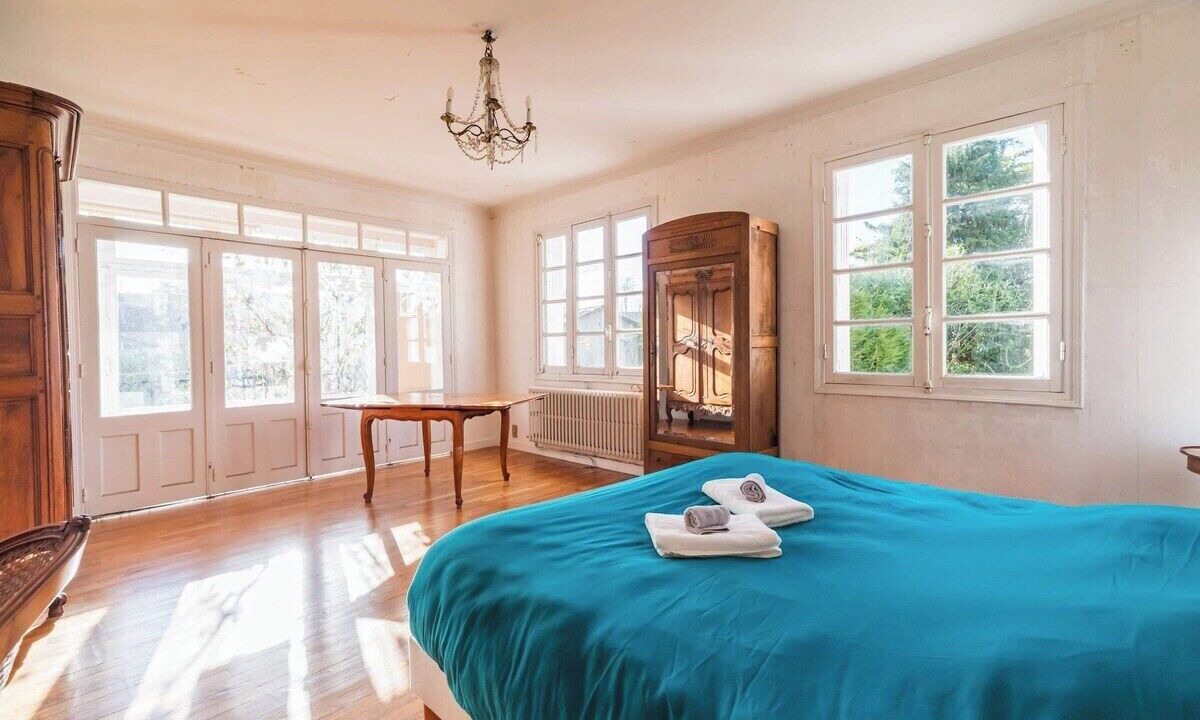 Photo of Bedroom in Lannion