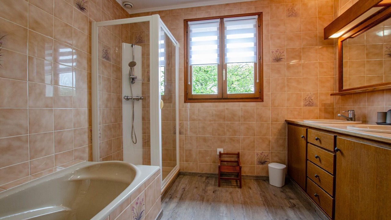 Photo of Bathroom in Piney