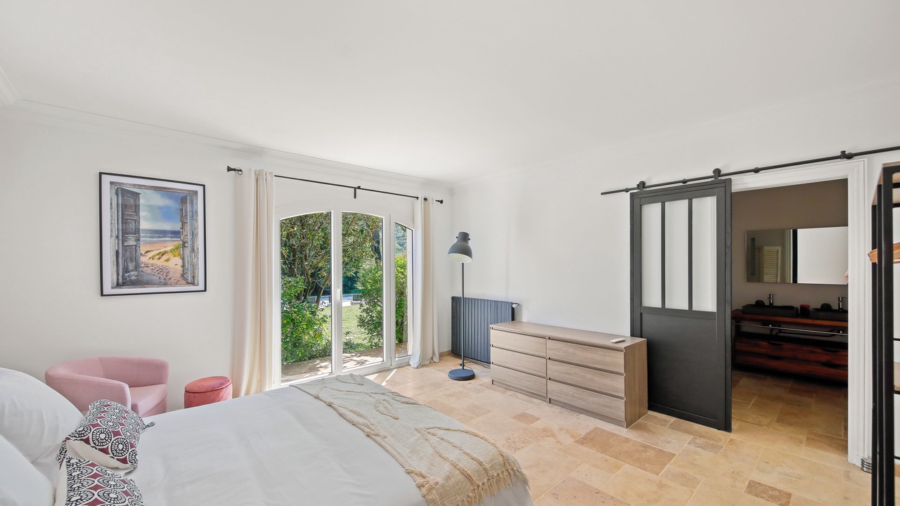 Photo of Bedroom in Collobrieres