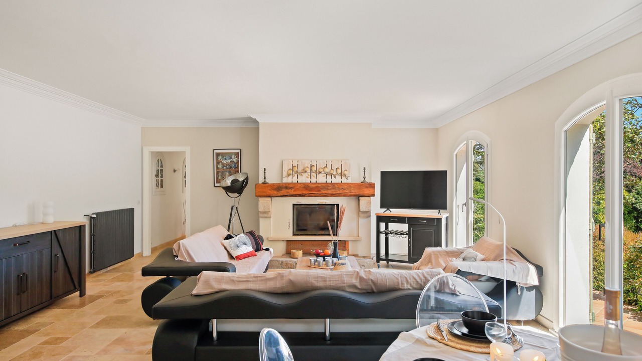 Photo of Livingroom in Collobrieres