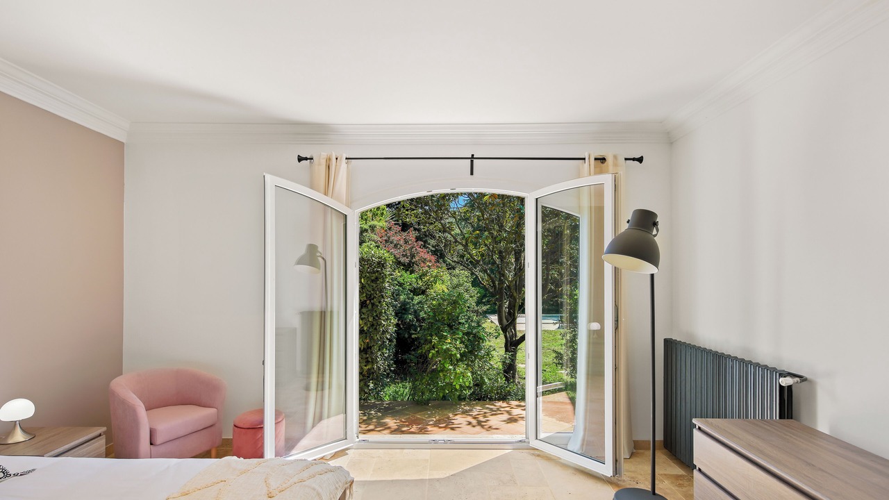 Photo of Bedroom in Collobrieres