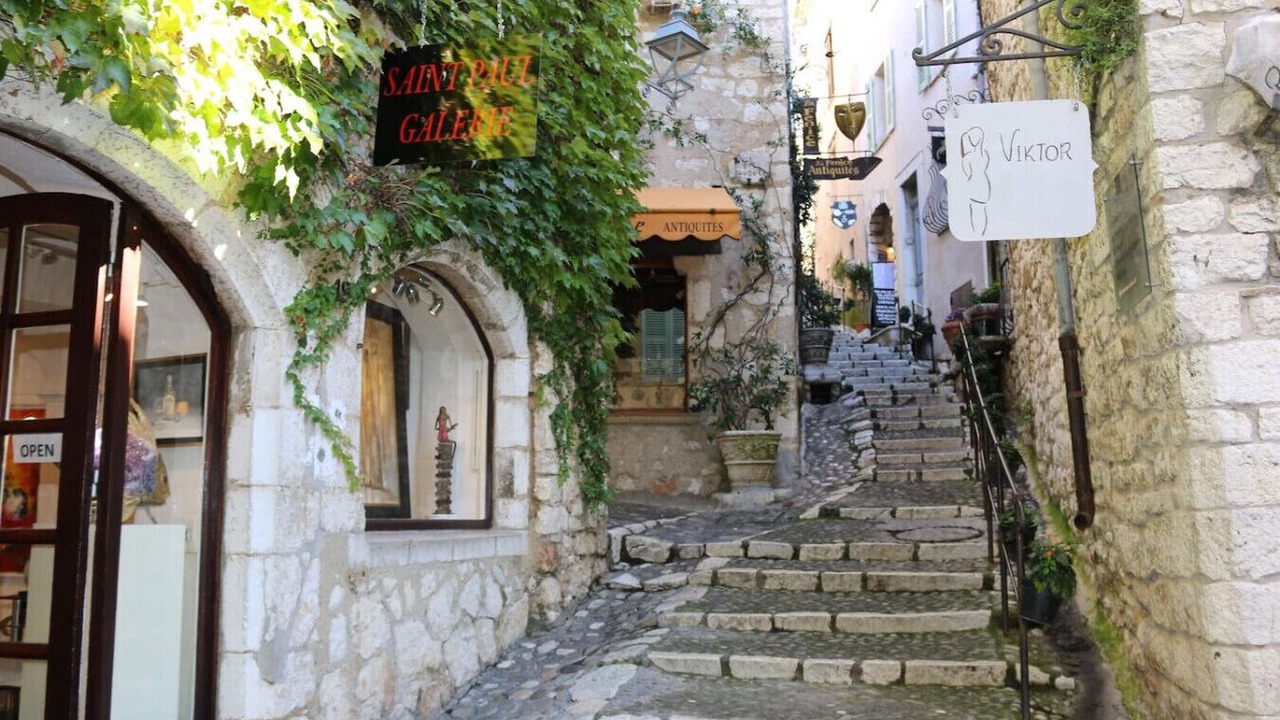 Photo of Outdoor in Beausoleil