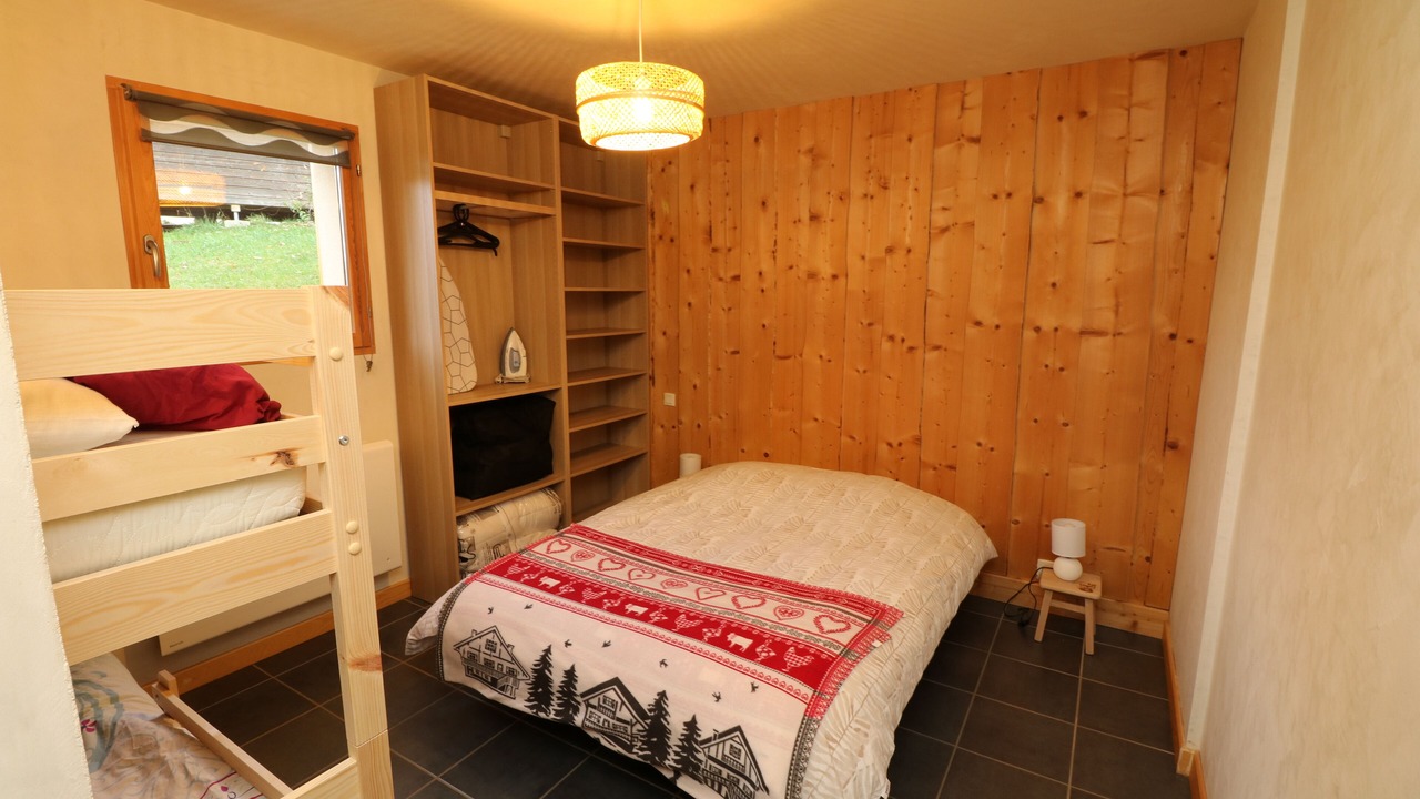 Photo of Bedroom in Premanon