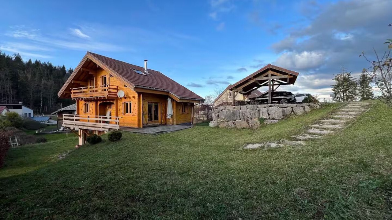 Photo of Outdoor in Premanon