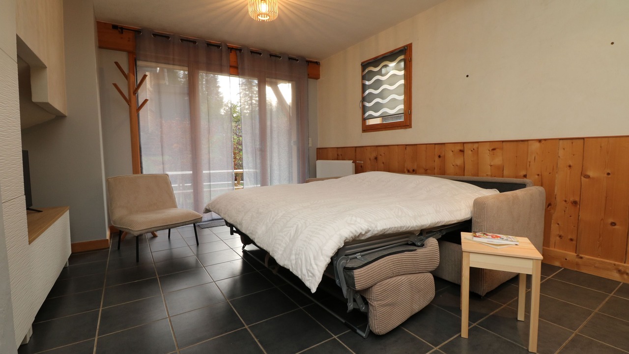 Photo of Bedroom in Premanon