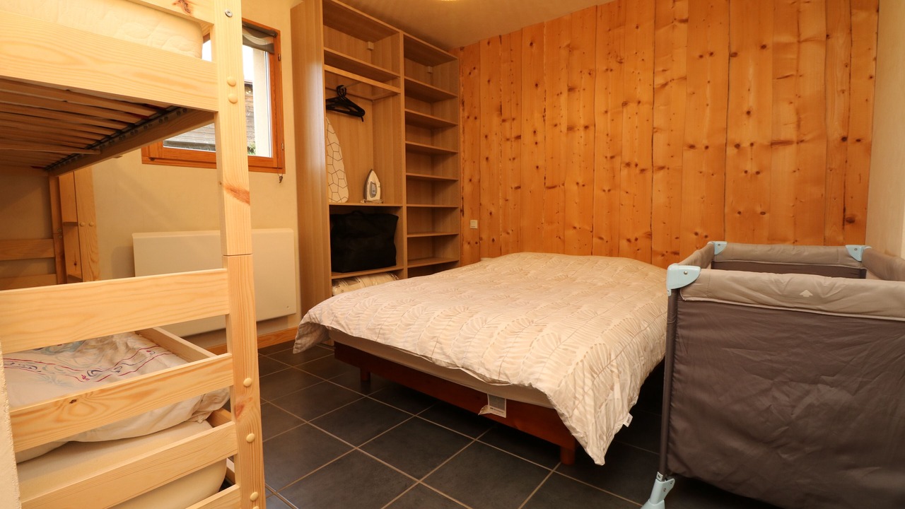 Photo of Bedroom in Premanon