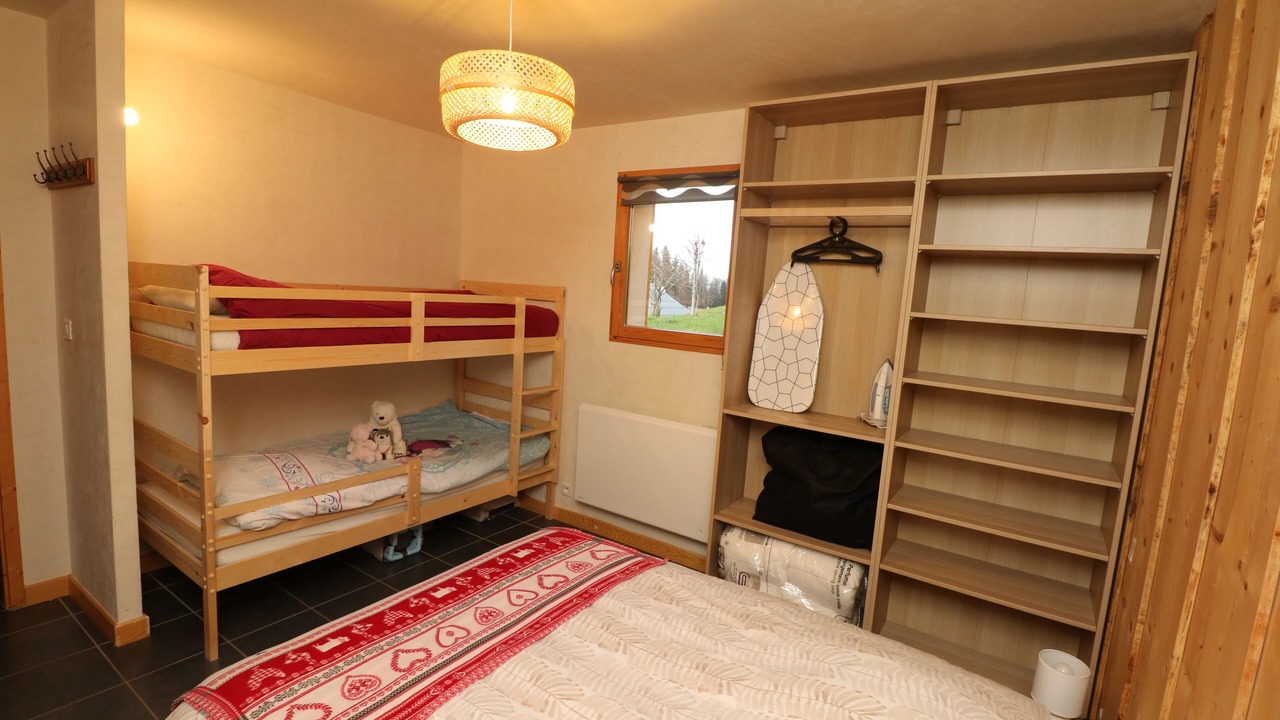 Photo of Bedroom in Premanon