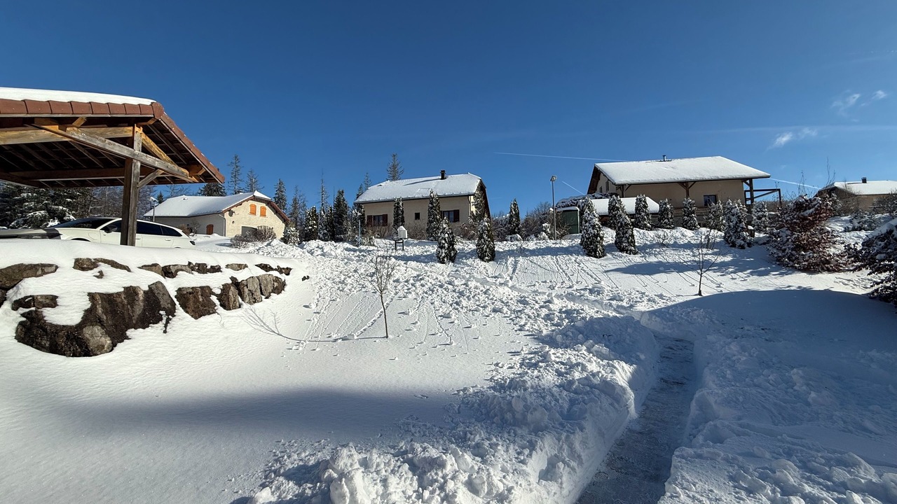 Photo of Outdoor in Premanon