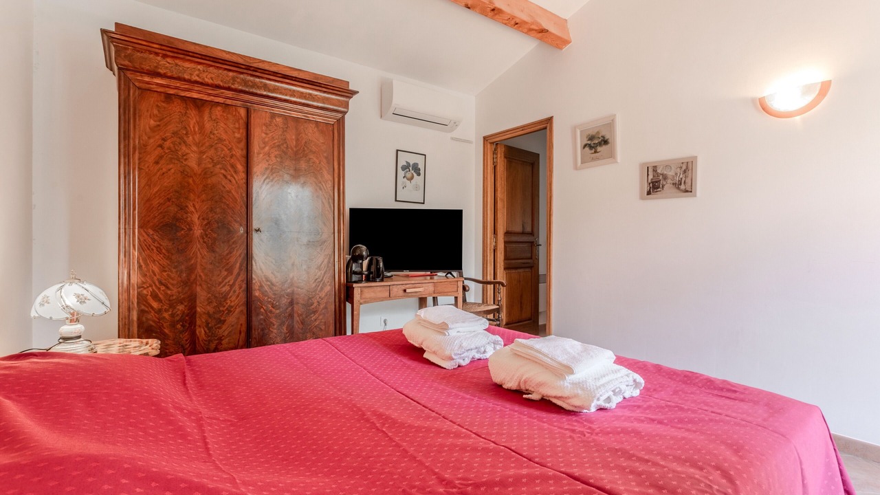 Photo of Bedroom in Collobrieres