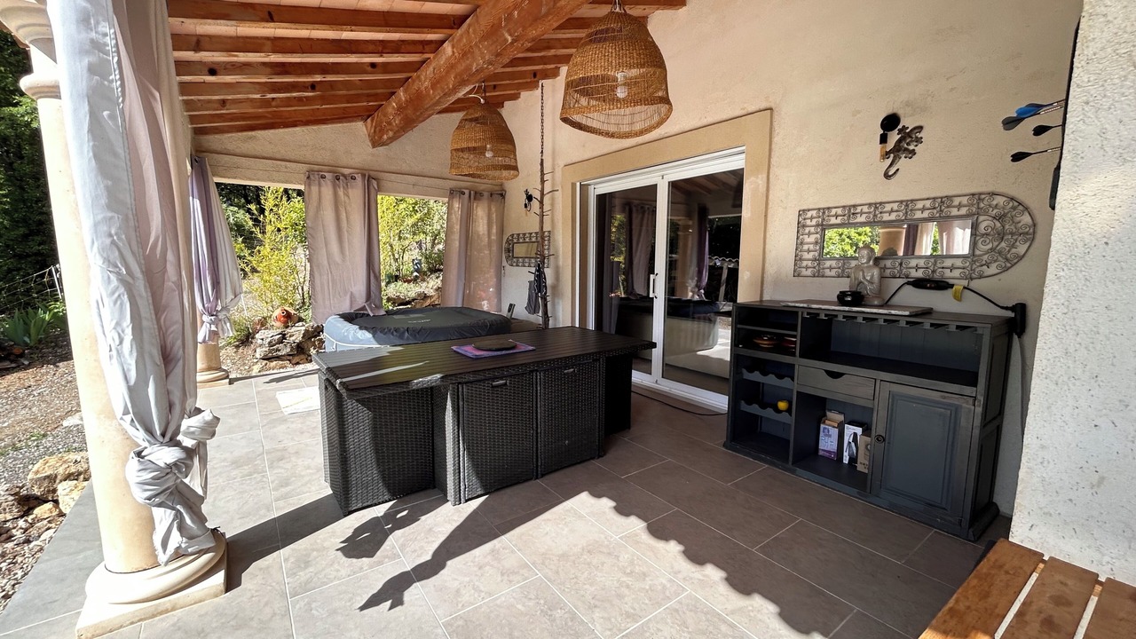 Photo of Patio Balcony in Montferrat