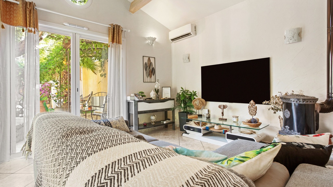 Photo of Livingroom in Cuers