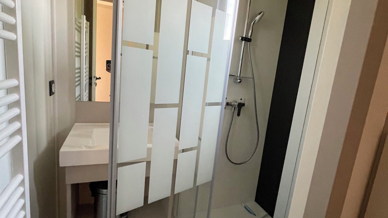 Photo of Bathroom in Giffaumont-Champaubert