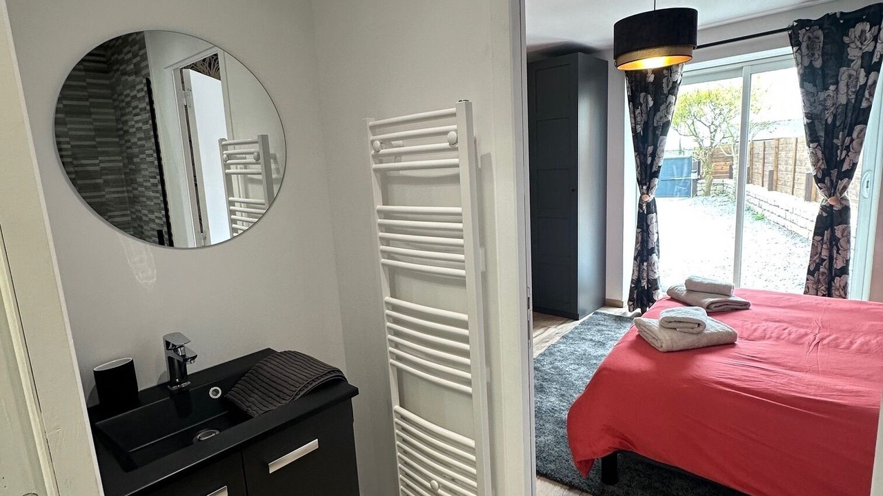 Photo of Bedroom in Ereac