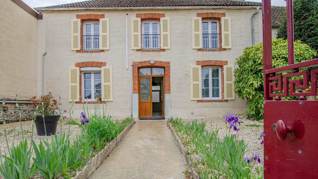 Photo of Outdoor in Jully-sur-Sarce