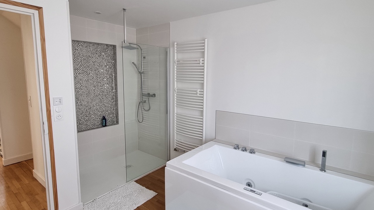 Photo of Bathroom in Chalons-en-Champagne