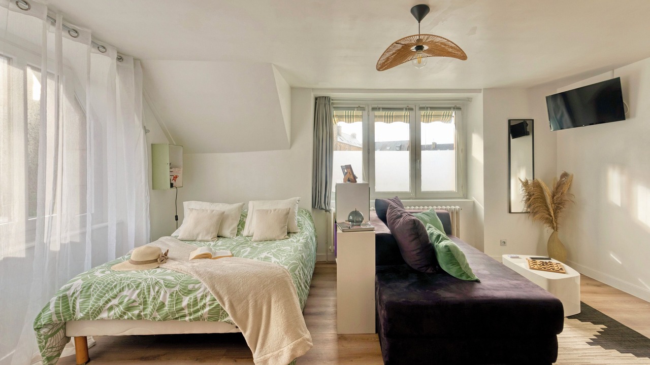 Photo of Bedroom in Lannion