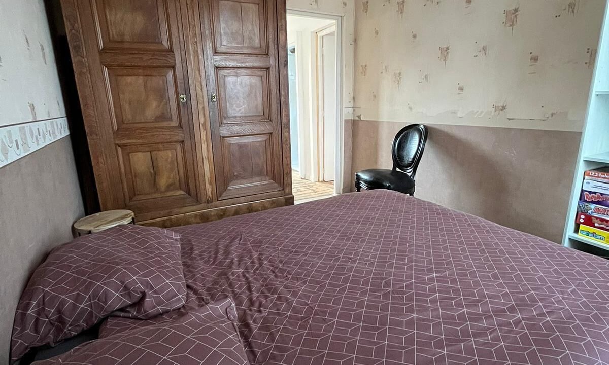 Photo of Bedroom in Chalons-en-Champagne