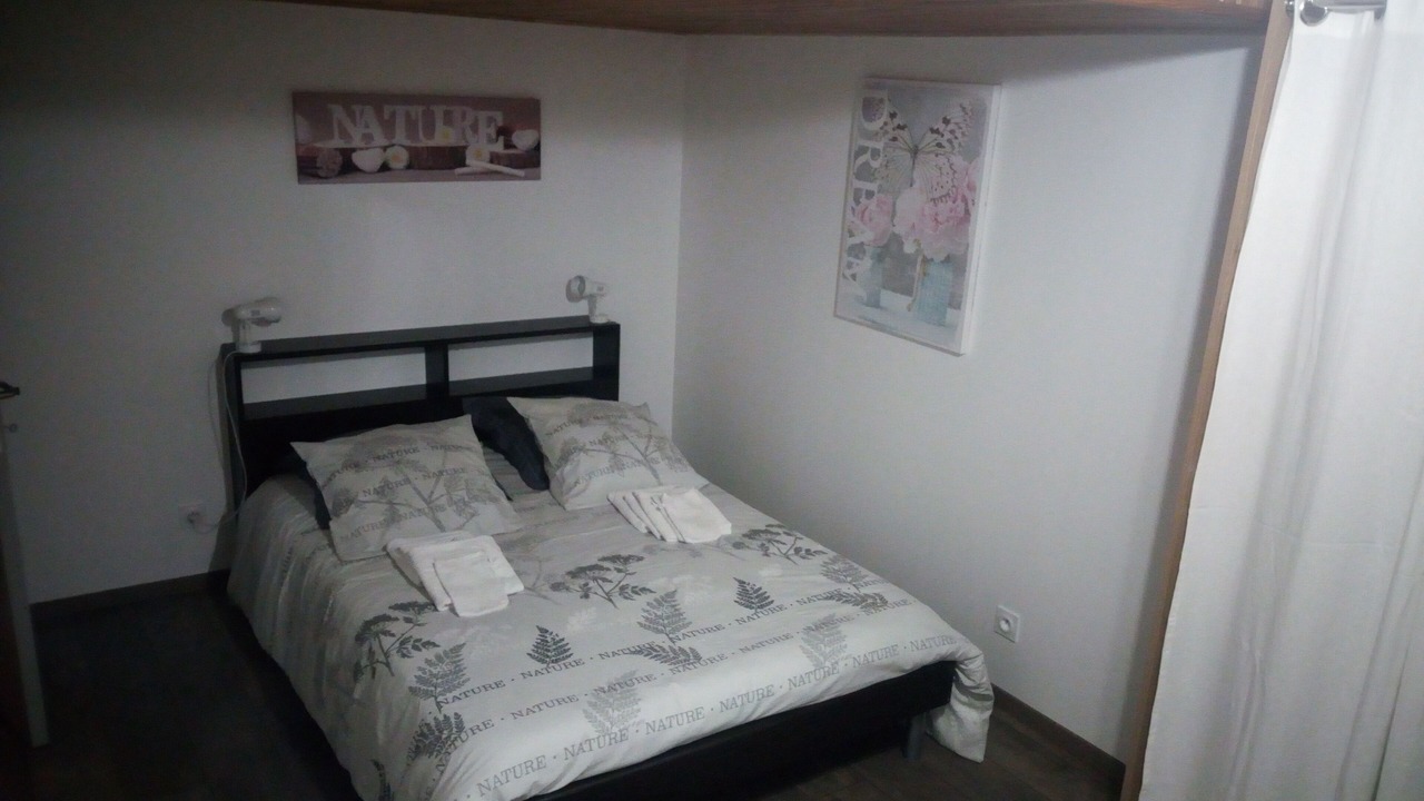 Photo of Bedroom in Hadol