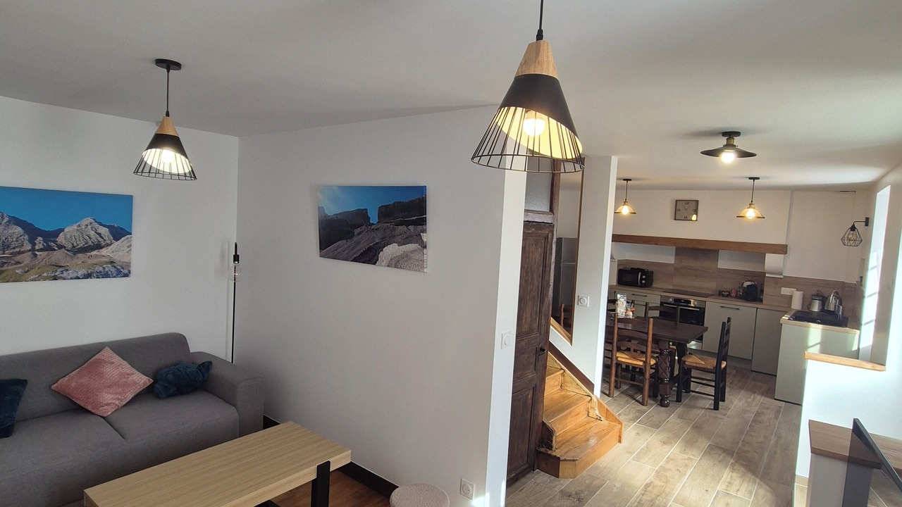 Photo of Livingroom in Esquieze-Sere
