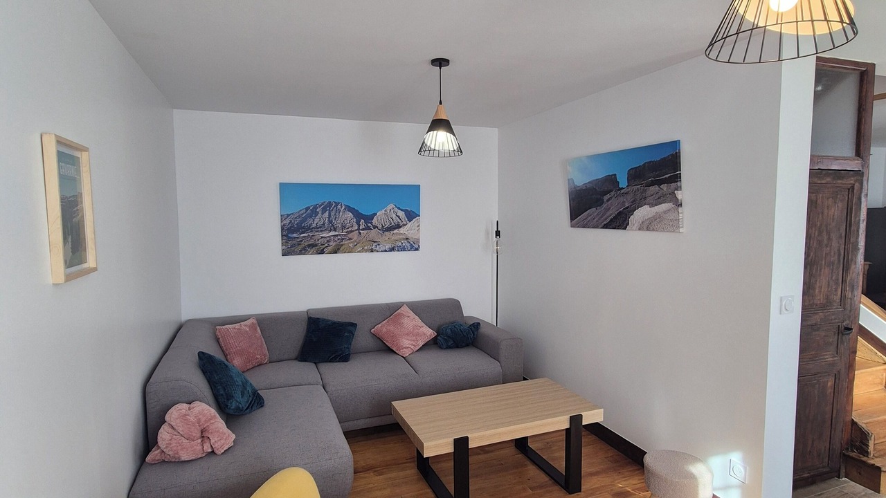 Photo of Livingroom in Esquieze-Sere