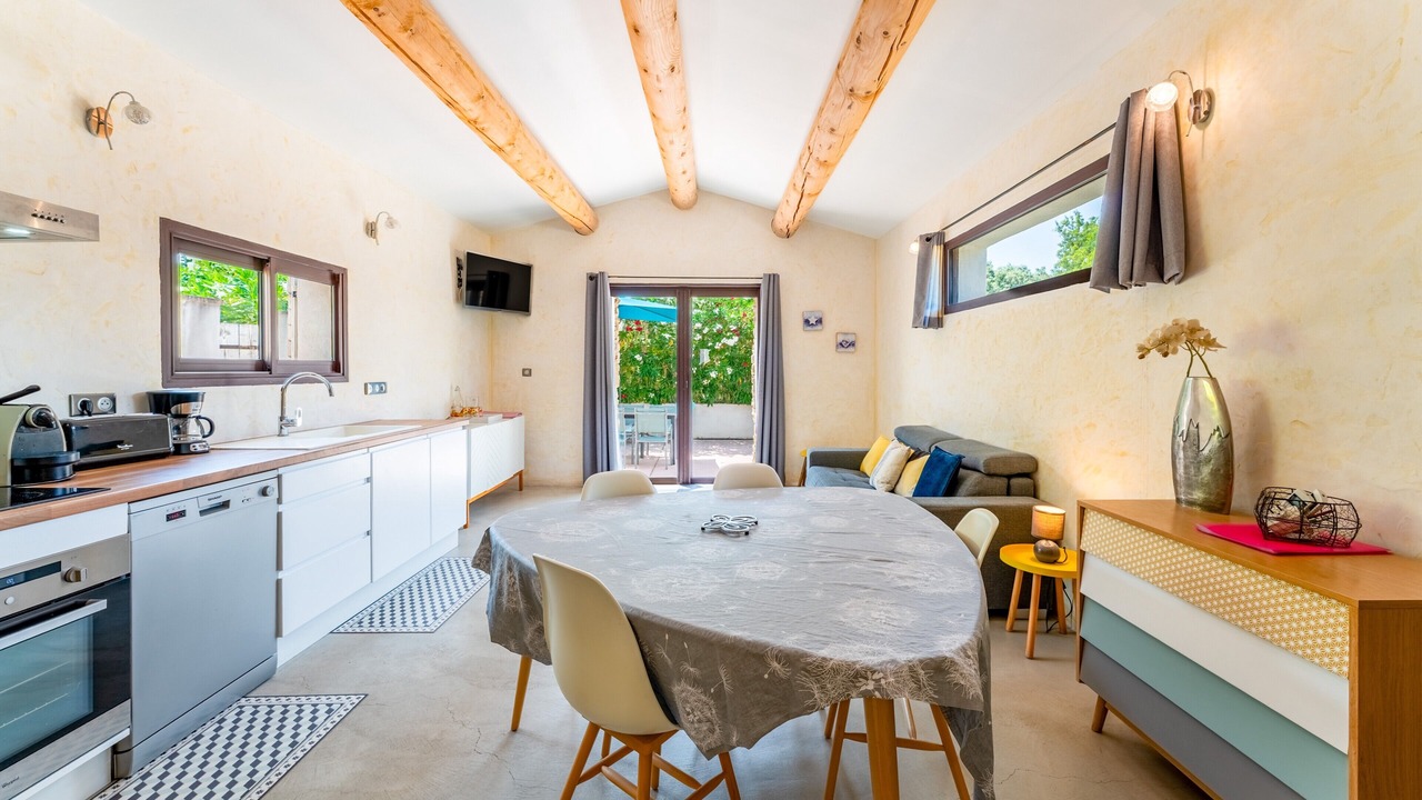 Photo of Kitchen in Saumane-de-Vaucluse