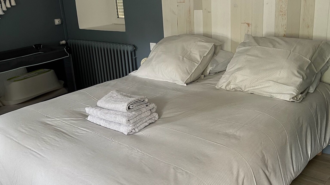 Photo of Bedroom in Lannion