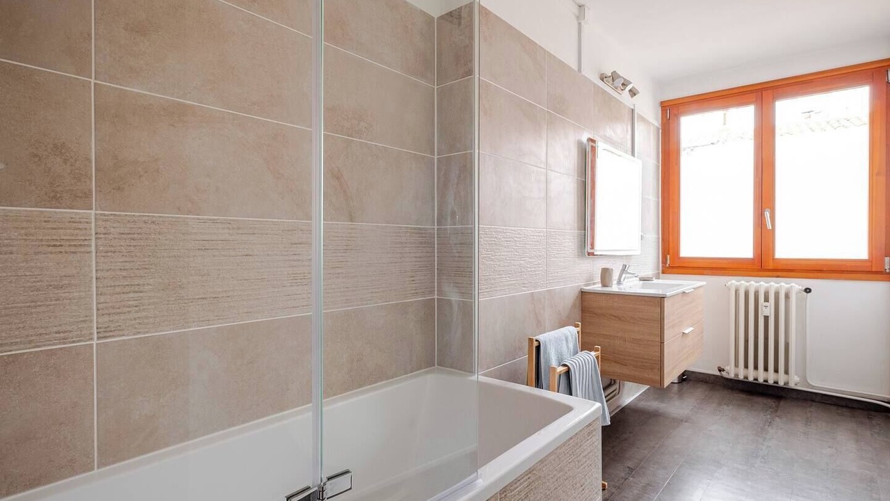 Photo of Bathroom in Quartier Administrations