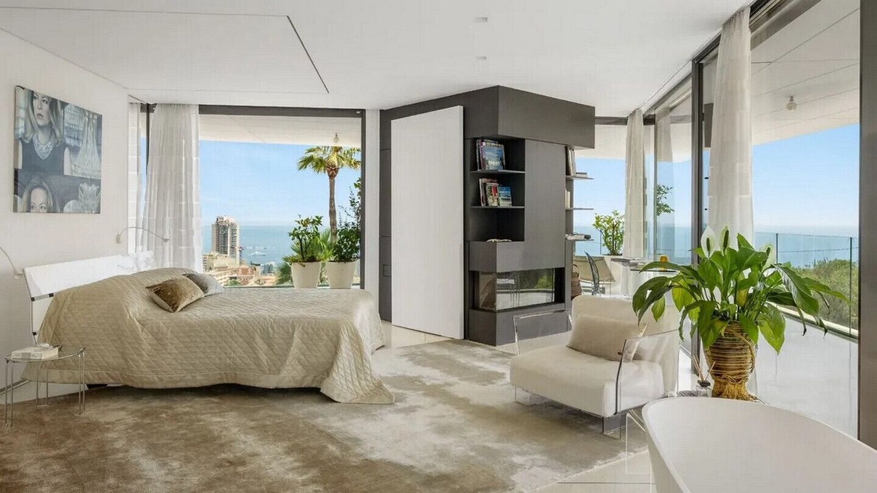 Photo of Bedroom in Beausoleil