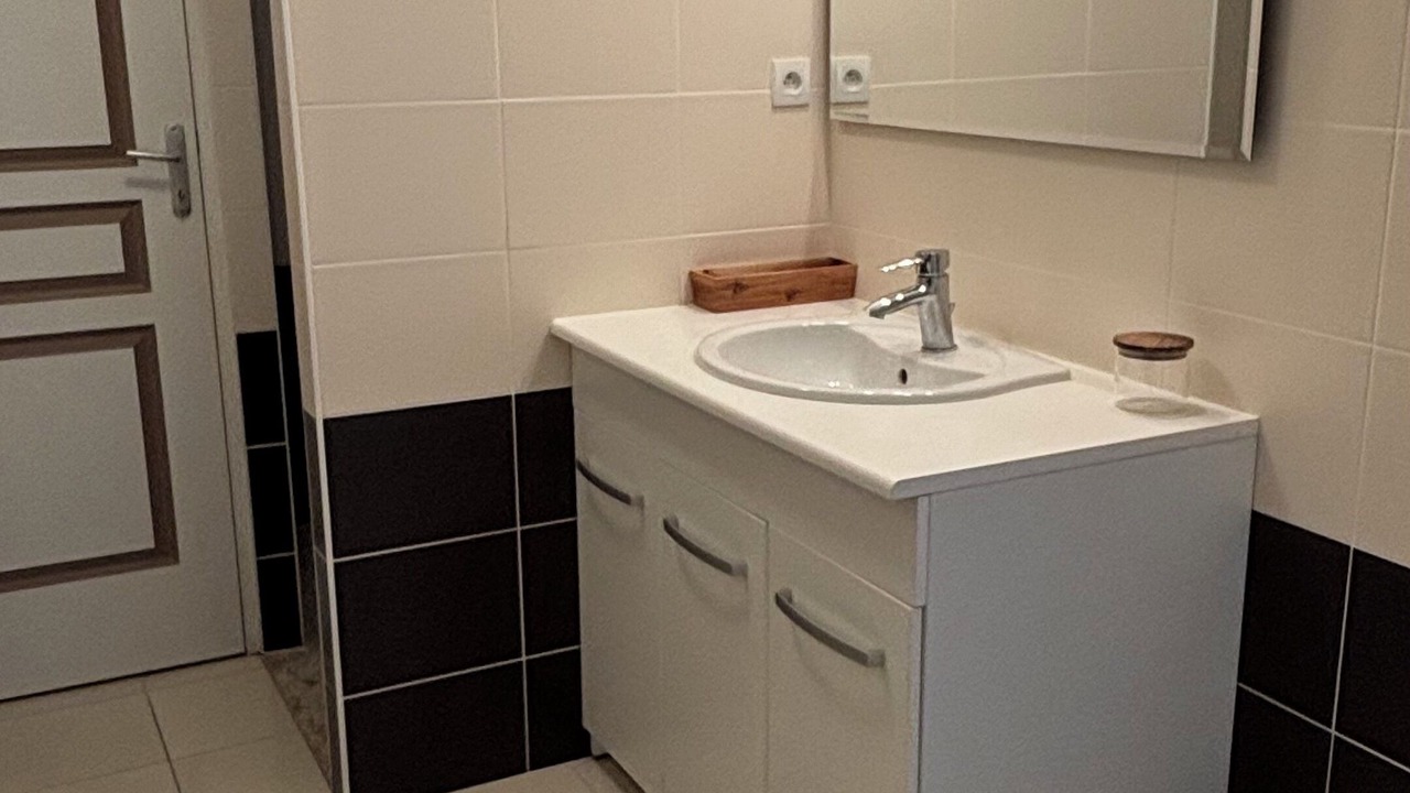 Photo of Bathroom in Saint-Igneuc