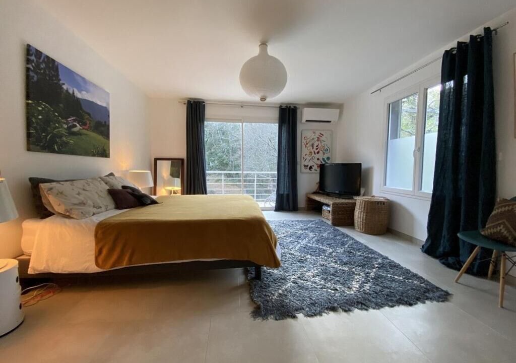Photo of Bedroom in Nans-les-Pins