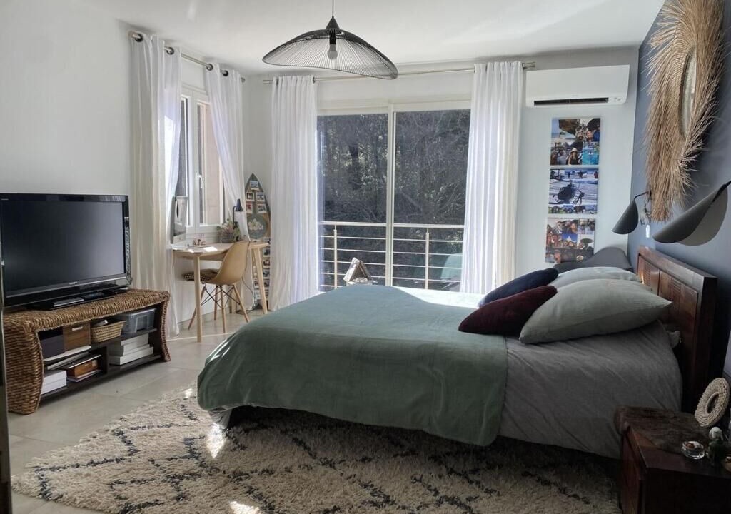 Photo of Bedroom in Nans-les-Pins