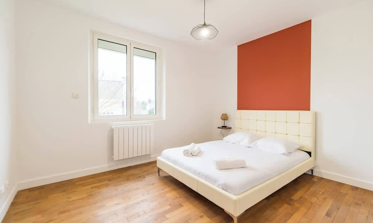 Photo of Bedroom in Saint-Brieuc